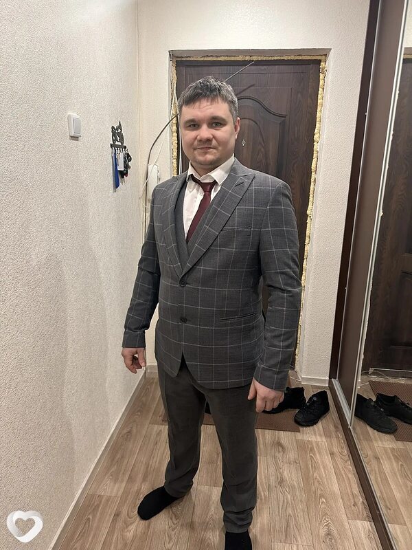 Александр, 31, Каменске-Уральском — анкета №3664835