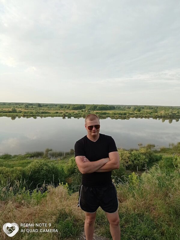 Максим, Комарин