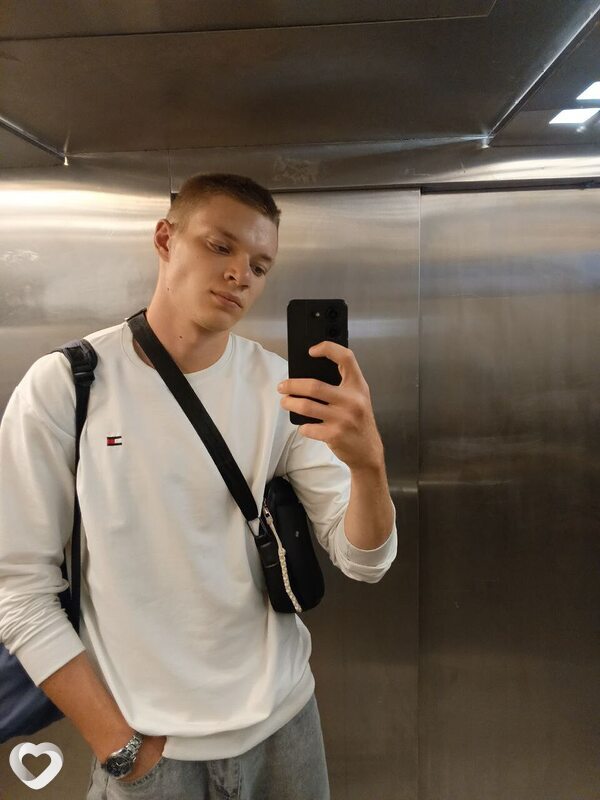 Владимир, 22, Ростове-на-Дону — анкета №3665372