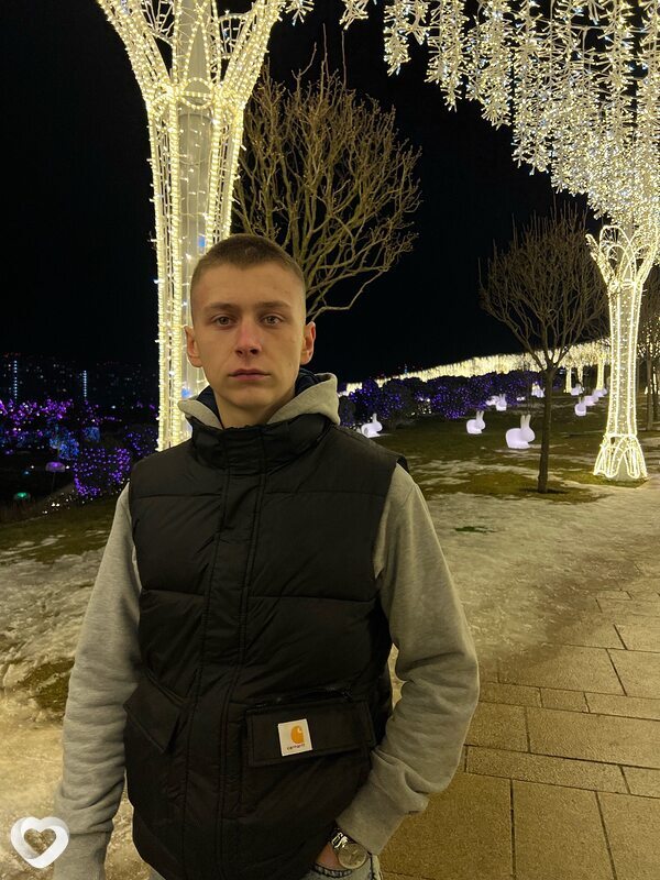 Максим, 21, Вологде — анкета №3665704