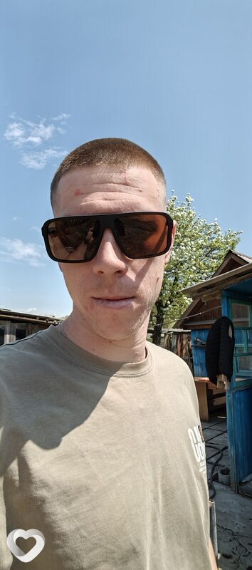 Михаил, 26, Артеме — анкета №3666133