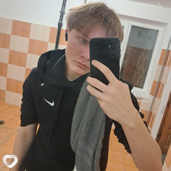 Олег, 18, Новополоцке — анкета №3666755