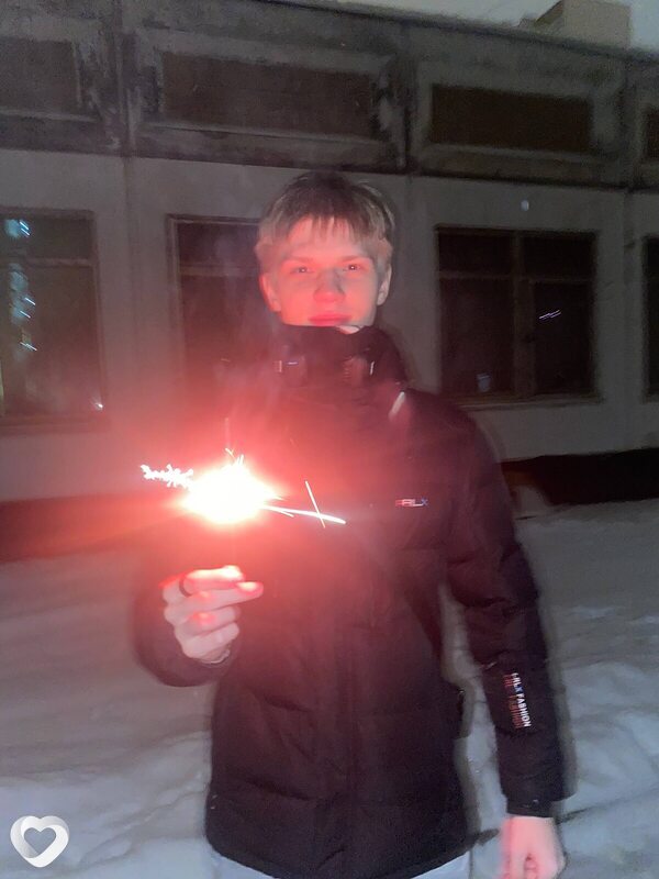 Максим, 19, Москве — анкета №3667761