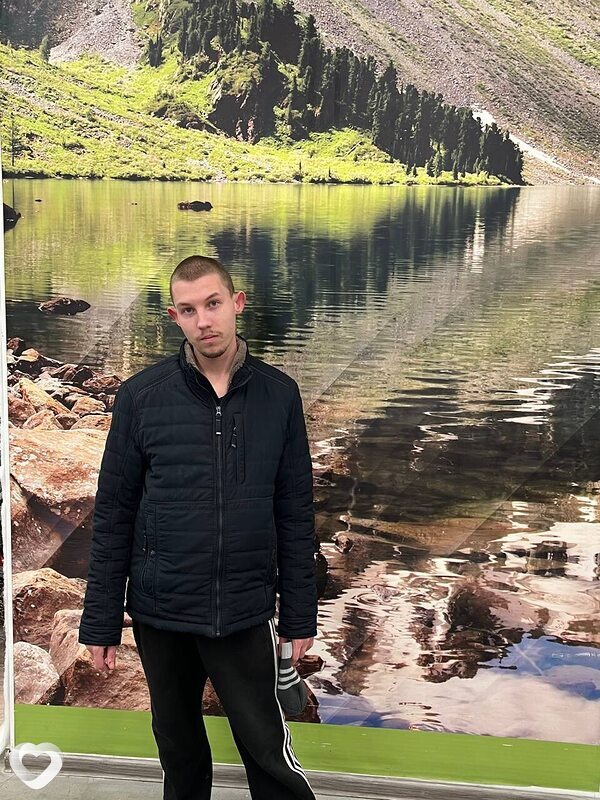 Артём, 23, Николаеве — анкета №3668542