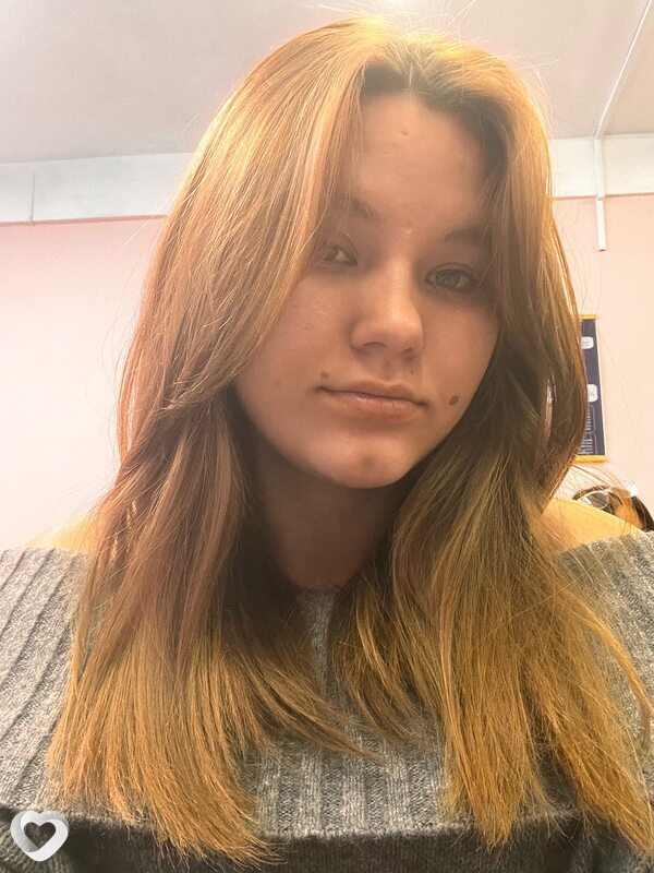 Ульяна, 23, Усолье-Сибирское — анкета №3669477