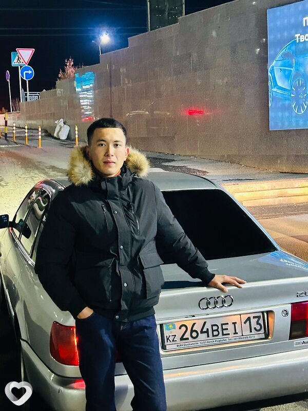 Zhenis, 21, Алматы — анкета №3670124