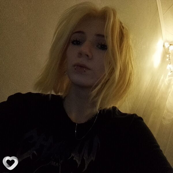 Оксана, 21, Омске — анкета №3670048