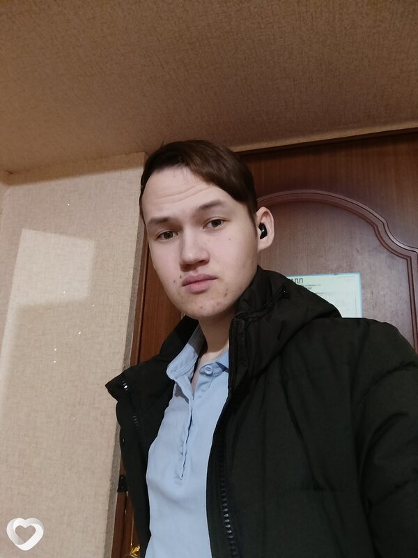 Артём, 19, Екатеринбурге — анкета №3670164