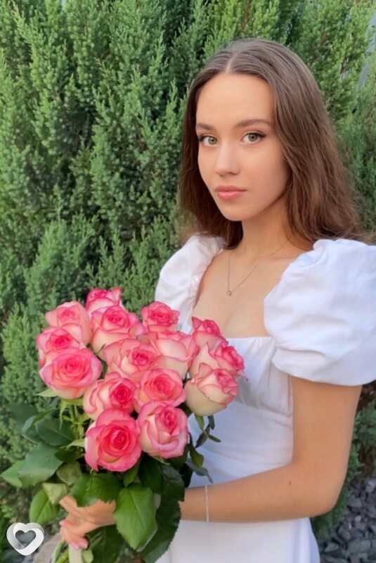 Лилия, 19, Краснодаре — анкета №3670298