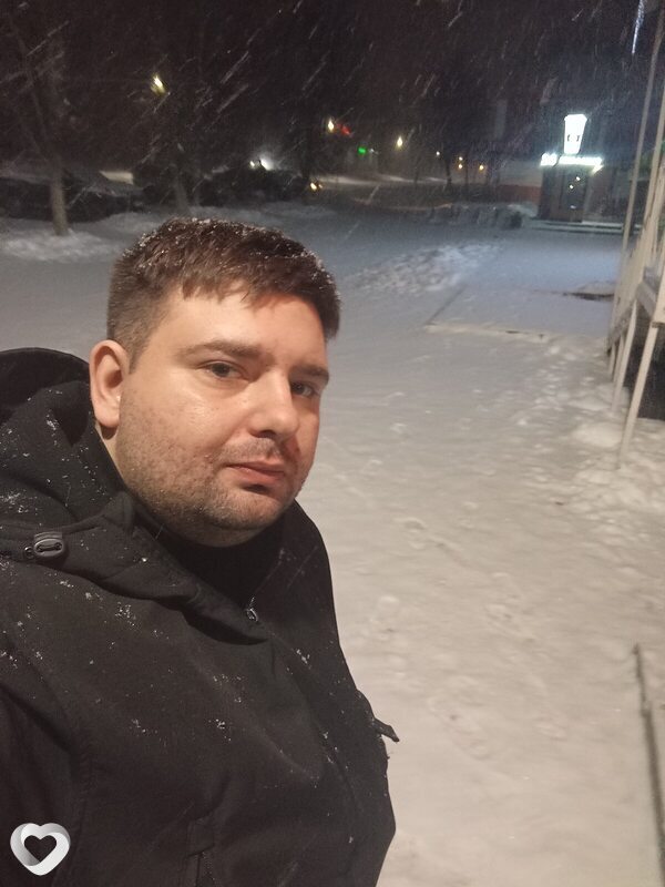 Михаил, 29, Рыльске — анкета №3670490