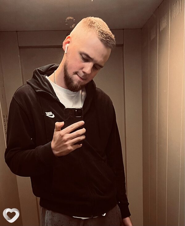 Ян, 23, Новосибирске — анкета №3670491