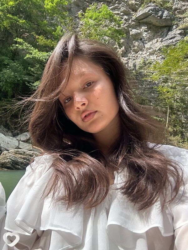 Алёна, 18, Москве — анкета №3670855