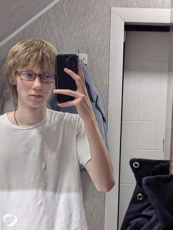 Александр, 18, Красноярске — анкета №3671514
