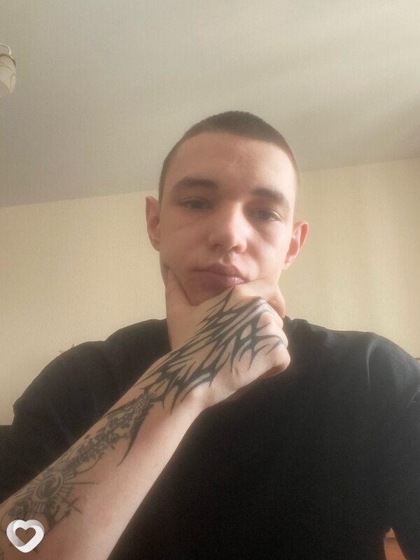 Андрей, 18, Барнауле — анкета №3672041