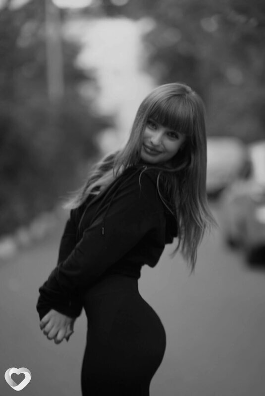 Diana, Семей