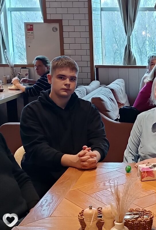 Максим, 20, Кирове — анкета №3674862