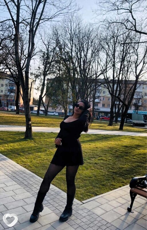 Карина, Саки