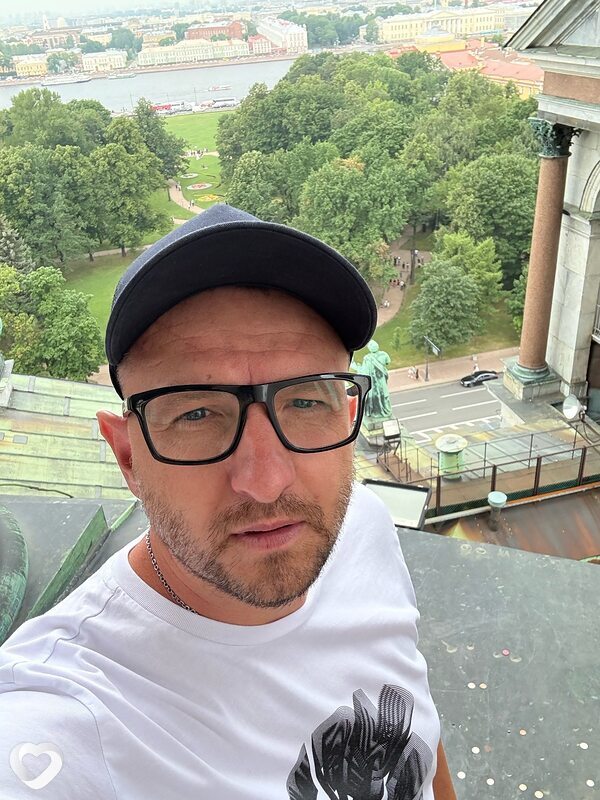 Вик, 42, Твери — анкета №3675782