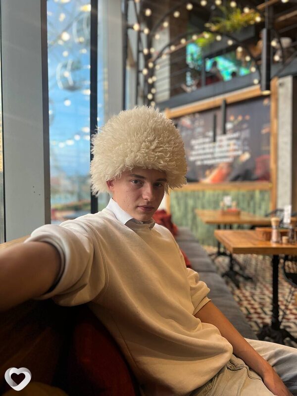 Ярослав, 21, Миллерове — анкета №3676615