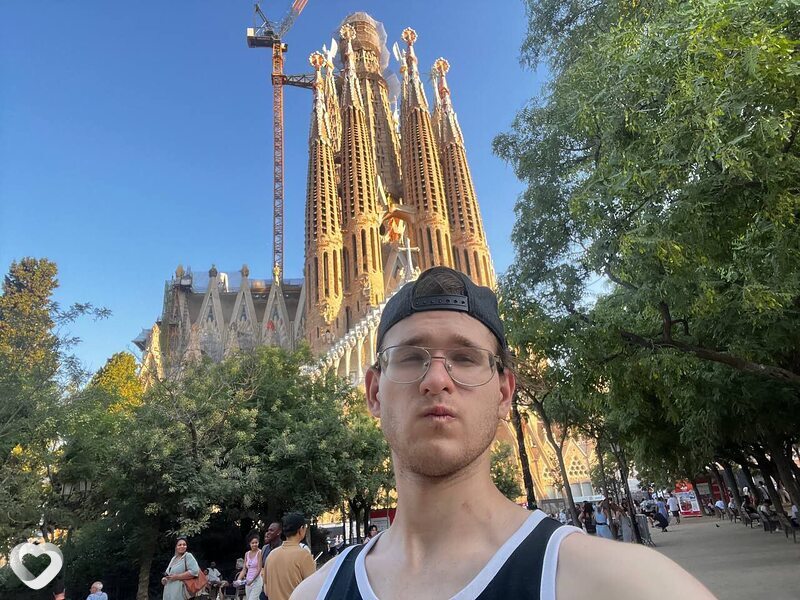 Артём, 21, Николаеве — анкета №3677251
