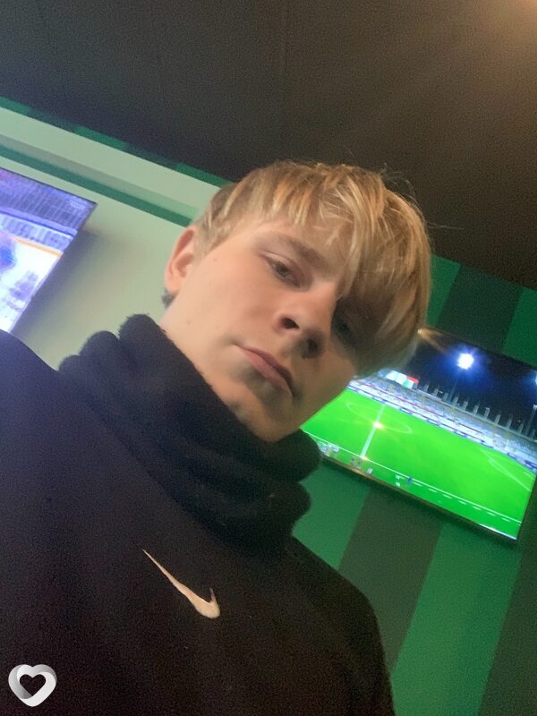 Коля, 19, Новосибирске — анкета №3677724