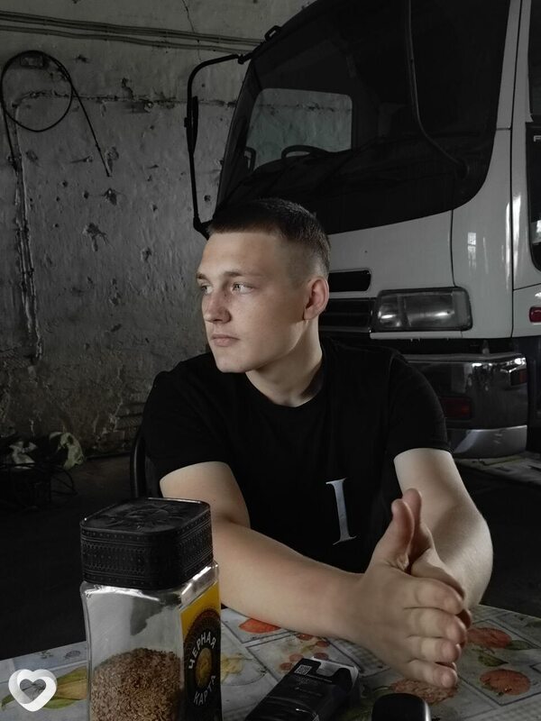 Даниил, 18, Томске — анкета №3677621