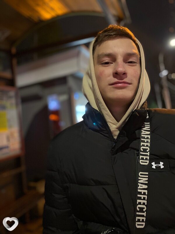 Саша, 19, Азове — анкета №3678572
