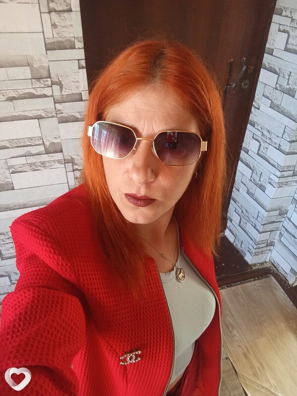 Вика, 37, Бийске — анкета №3678636