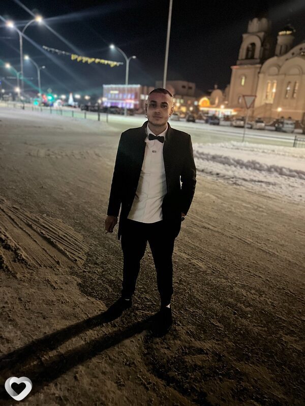 Виктор, 20, Дрогичине — анкета №3679885
