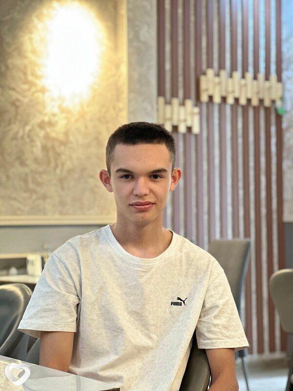 Максим, 19, Благовещенске — анкета №3679380