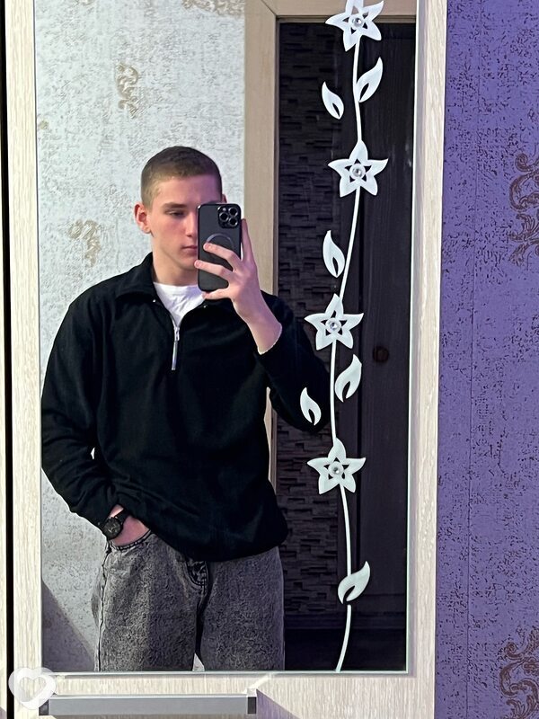 Виталик, 19, Воронеже — анкета №3679743