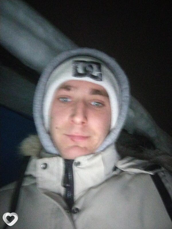 Виктор, 27, Ливнах — анкета №3679687