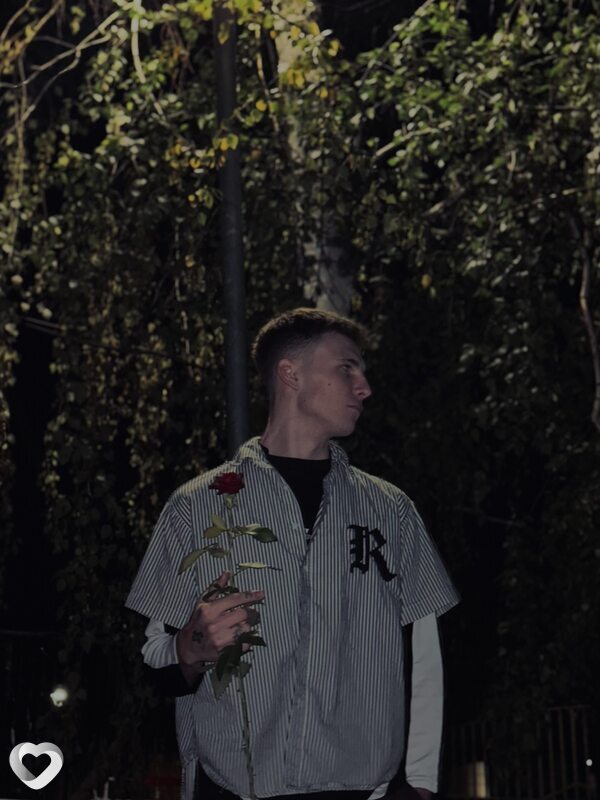 Евгений, 18, Шахтах — анкета №3679702