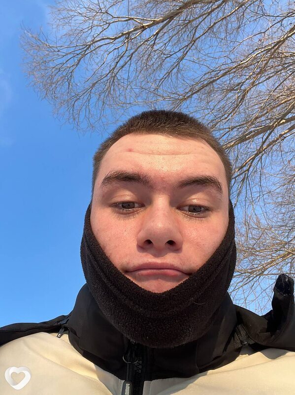Даня, 21, Тюмени — анкета №3680162