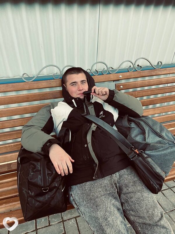 Данил, 19, Феодосии — анкета №3680327