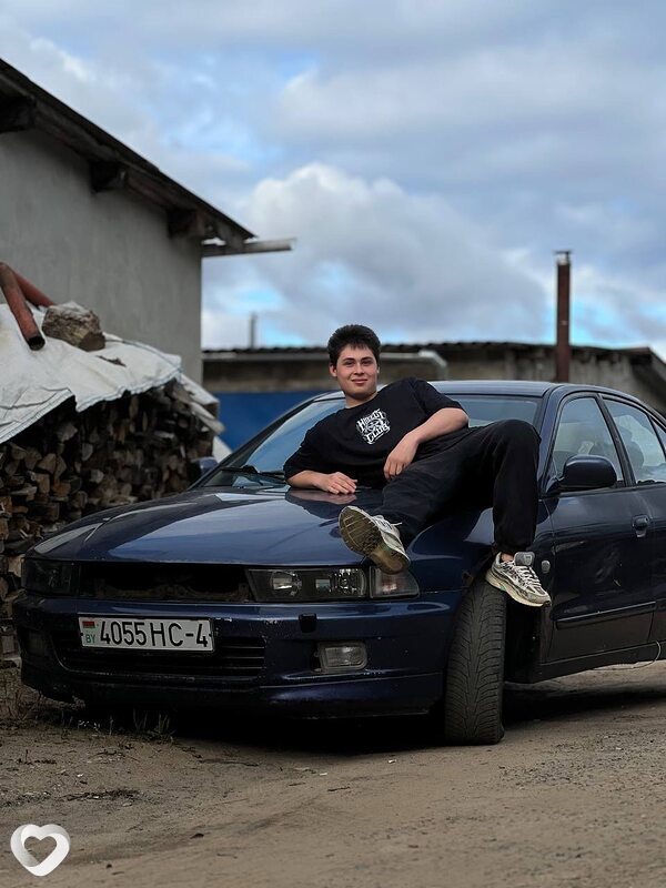 Влад, 18, Столбцах — анкета №3682066