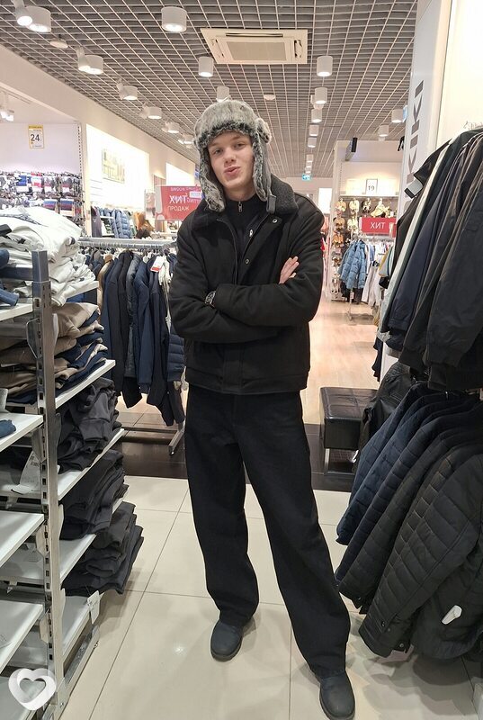 Богдан, 19, Гомеле — анкета №3682440