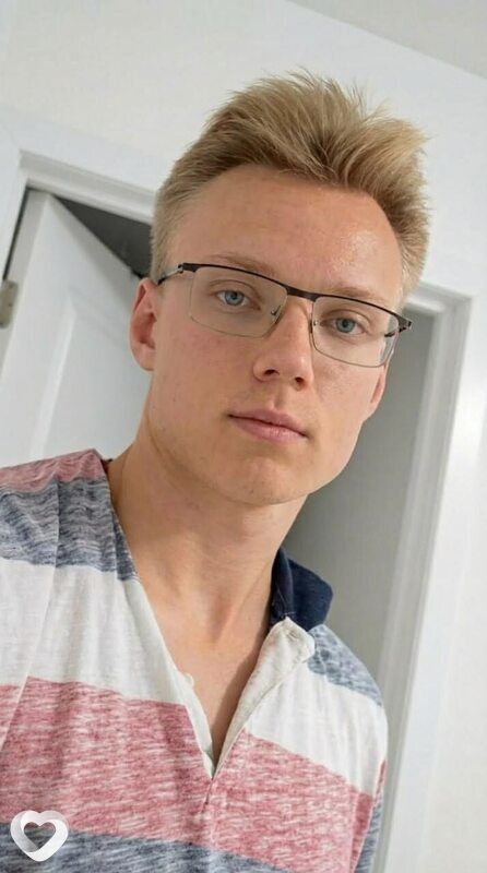 Никита, 21, Саратове — анкета №3683014