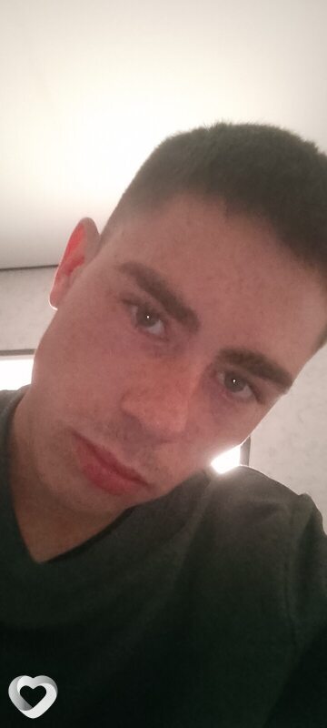 Эдуард, 22, Ангарске — анкета №3683043