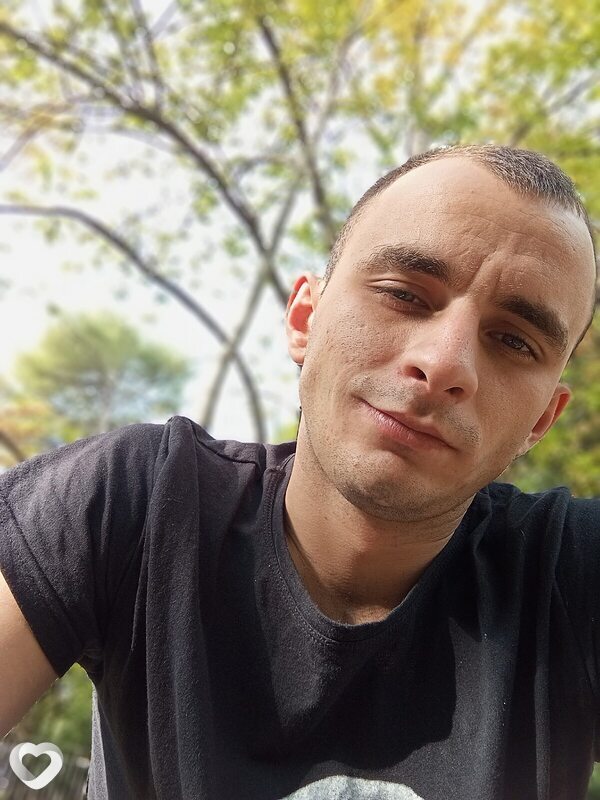 Дима, 23, Ялте — анкета №3684402