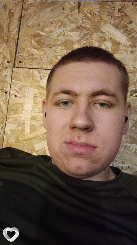 Евгений, 23, Алейске — анкета №3685386