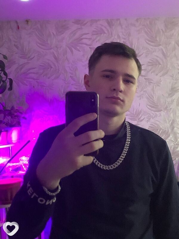 Кирилл, 22, Омске — анкета №3686080