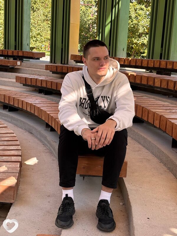 Егор, 22, Барнауле — анкета №3686270