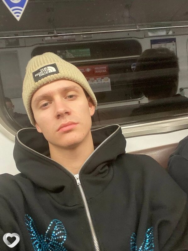 Миша, 23, Новосибирске — анкета №3686312