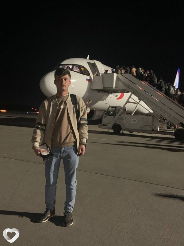Илхомжон, 21, Омске — анкета №3686455