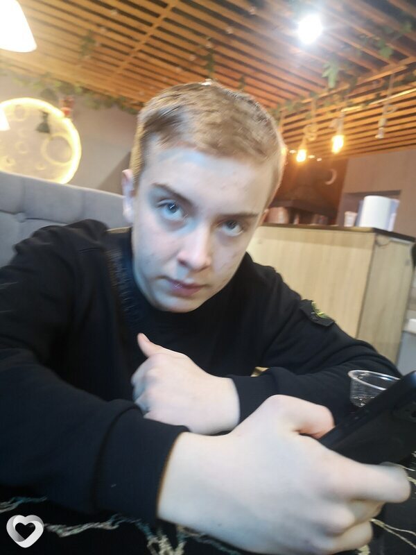 Михаил, 18, Краснодаре — анкета №3686769