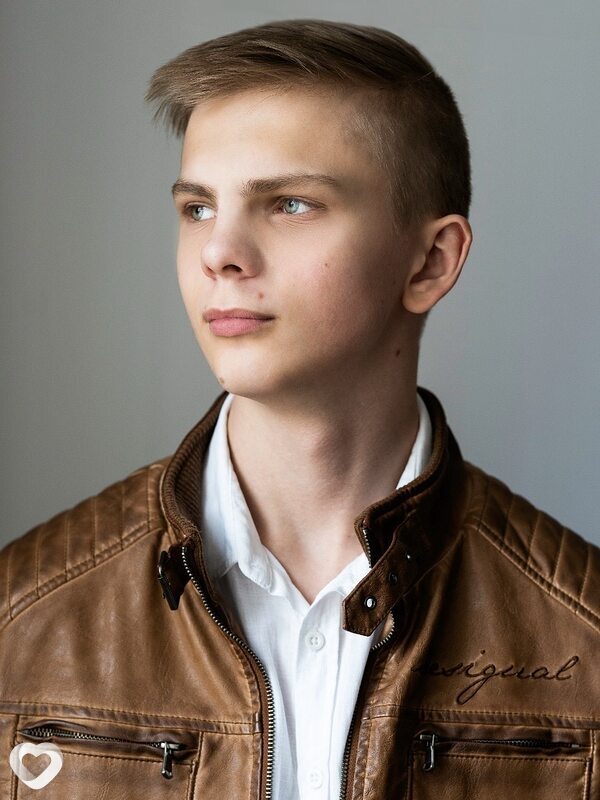 Артём, 20, Москве — анкета №3687119