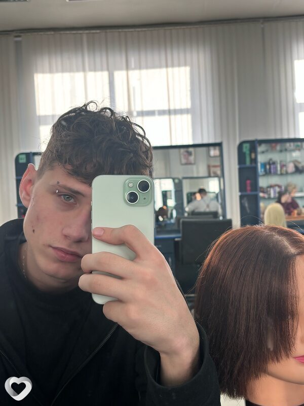 Андрей, 18, Гомеле — анкета №3687330