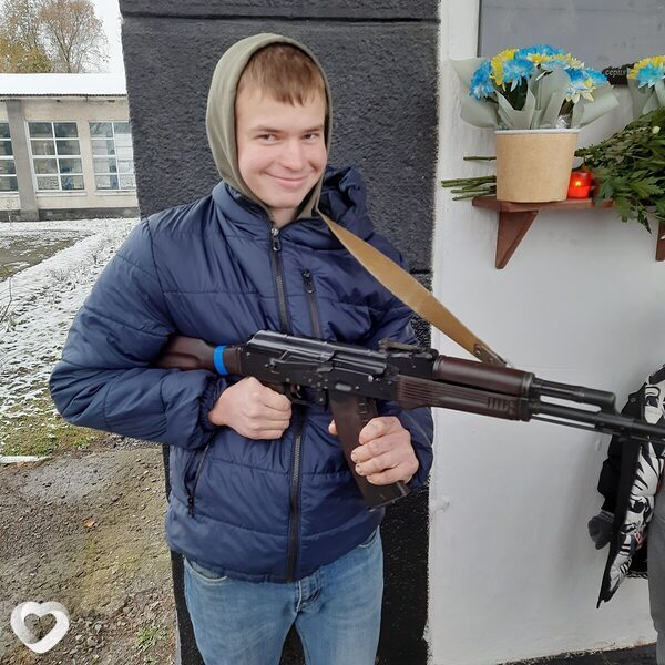 Михайло Нікунчук, 19, Луцке — анкета №3688290