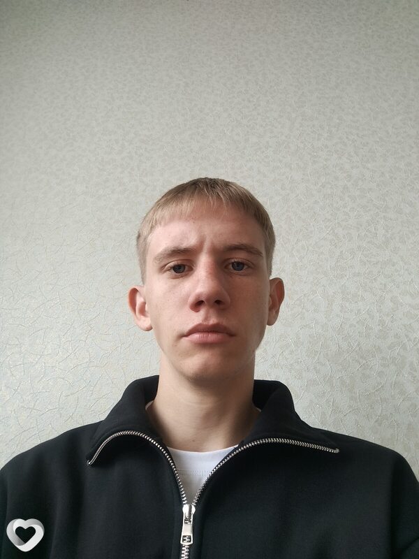 Михаил, 20, Луганске — анкета №3688179